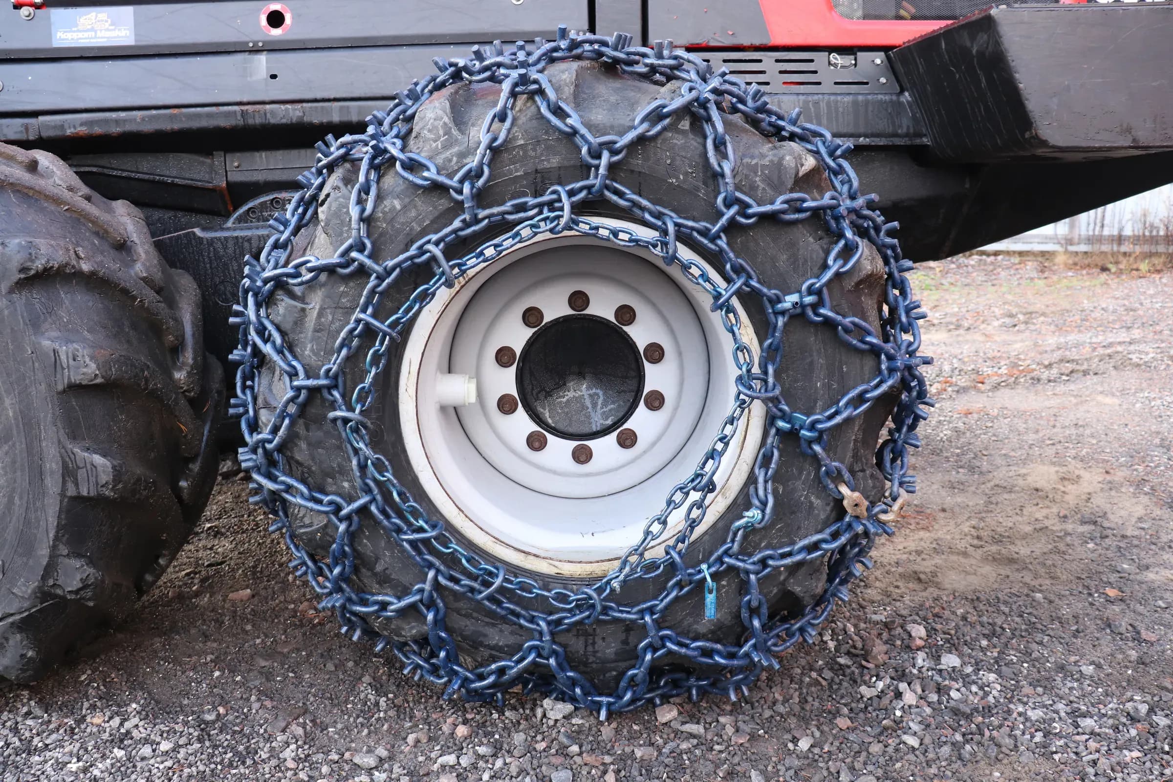 XL Chains på skotarens framhjul, närbild